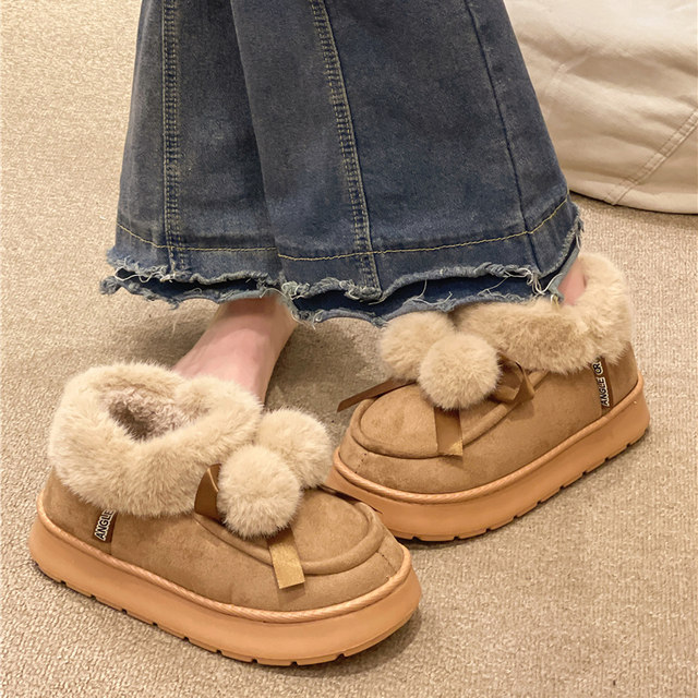 Cotton slippers for women, cute fur balls for outdoor wear in winter, indoor home, thickened plush, warm, non-slip, high-top heel cotton shoes