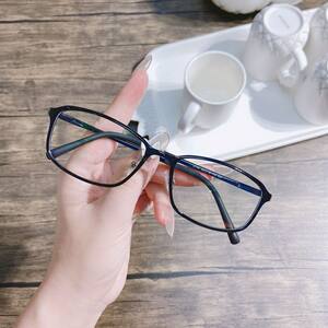 
TR90 light titanium alloy temple glasses frame only 7 grams black frame nose pads detachable glasses frame can be equipped with myopia