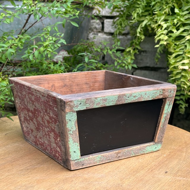 Foreign trade orphan American country style retro old wooden square bucket basin with blackboard on one side
