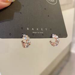 9.27 Korean Dongdaemun Baket Earrings Simple and Elegant Bright Diamond Rhinestone Hoop Earrings Studs