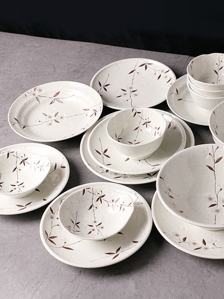 日本进口陶瓷餐具白樱花物语16头碗盘