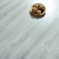 Waterproof, Moisture-Resistant, Warm and Reinforced Composite Wood Floor Imitation Real Original Gray Scandinavian Style Household Environmentally Friendly Manufacturer 