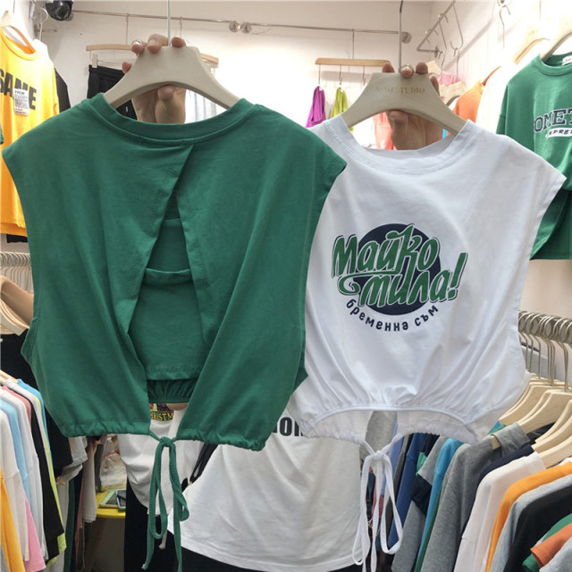 ins super hot sleeveless t-shirt women's summer small suspender vest vest outer wear design two-piece short top trendy