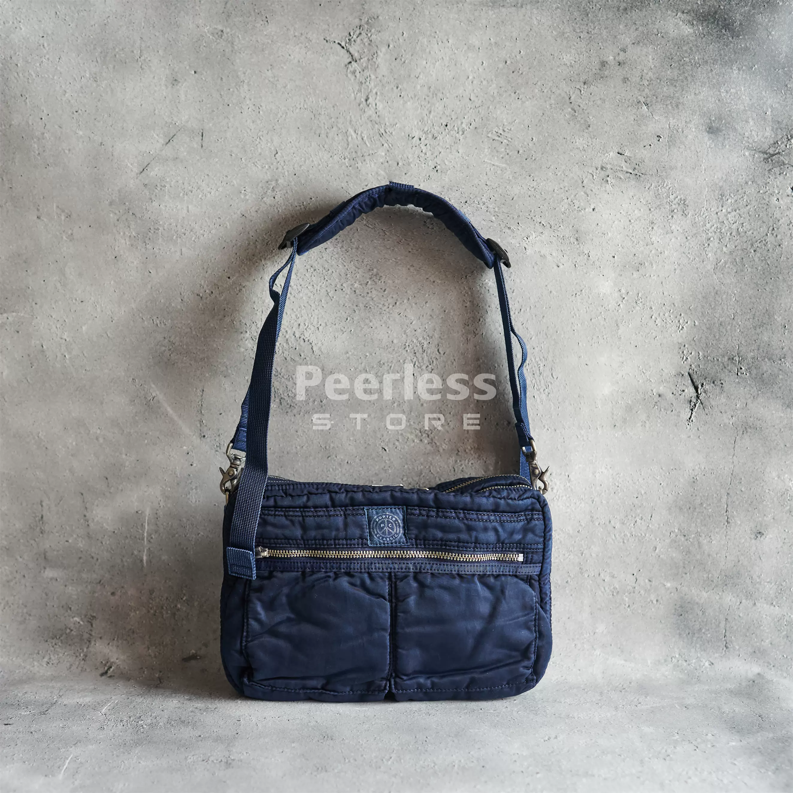 现货VISVIM LEATHER RECORD BAG DMGD 做旧单肩斜挎包24aw