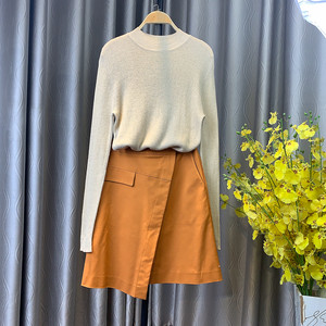 
Ote withdraws from the cabinet Yuxi Ziqiu thin large size sweater OL style smart commuting temperament versatile pick up leakage pair 12