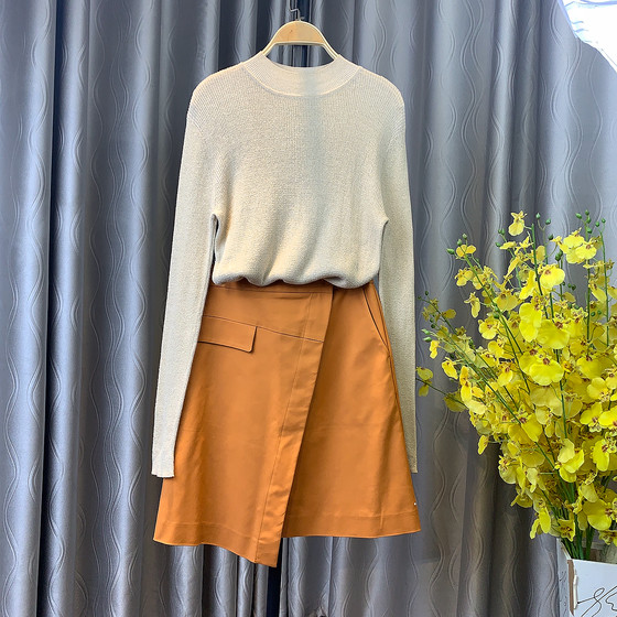 
Ote withdraws from the cabinet Yuxi Ziqiu thin large size sweater OL style smart commuting temperament versatile pick up leakage pair 12