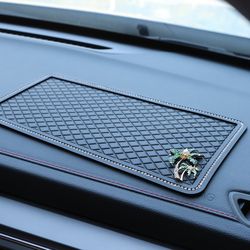 Creative Car Dashboard Storage Mat for Men and Women, Leather Center Console Decoration Anti-Slip Mat, Car Anti-Slip Mat