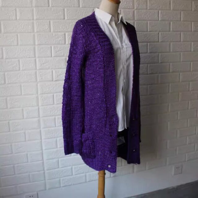 Foreign trade cardigan mid-length women's sweater jacket loose version purple V-neck long-sleeved Tongle temperament jacquard early spring