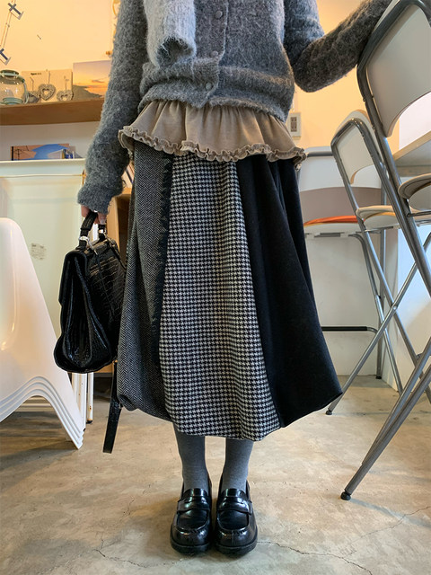 Horide Map 'Black and White Music' Heavy Industry Handmade Bow Round Neck Knitted Versatile Cardigan Sweater Coat