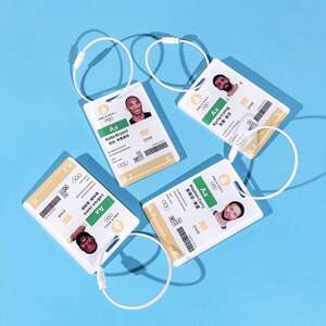 
Kobe Curry James Irving basketball game entry card keychain pendant star card schoolbag decoration