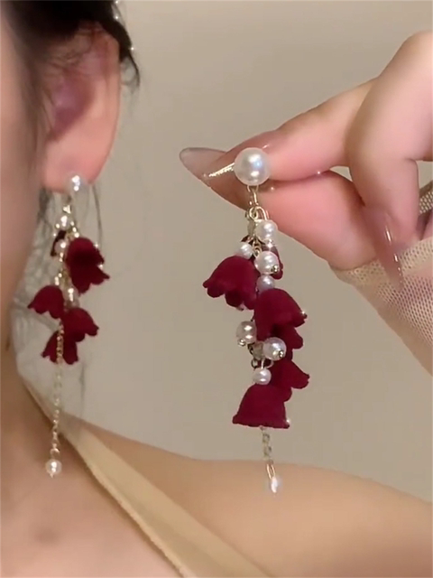 YFEIFEIE retro flocked lily of the valley flowers tassel pearl earrings women's new year wedding engagement toast earrings trendy