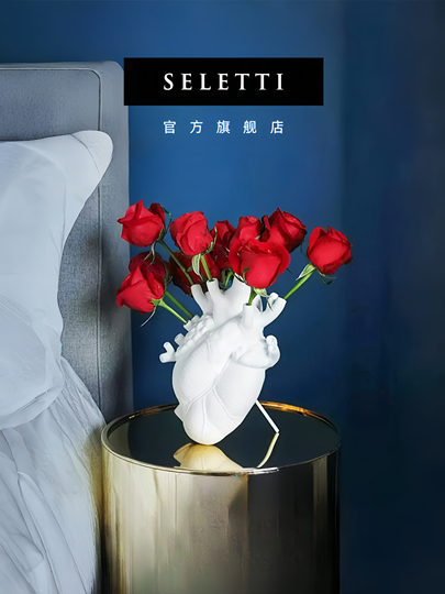 TSTSM Vasi in Ceramica Statua in Ceramica a Forma di Cuore Vaso Moderno Decor Vasi Decorativi in Porcellana Ornamento per centrotavola per Soggiorno di casa-White