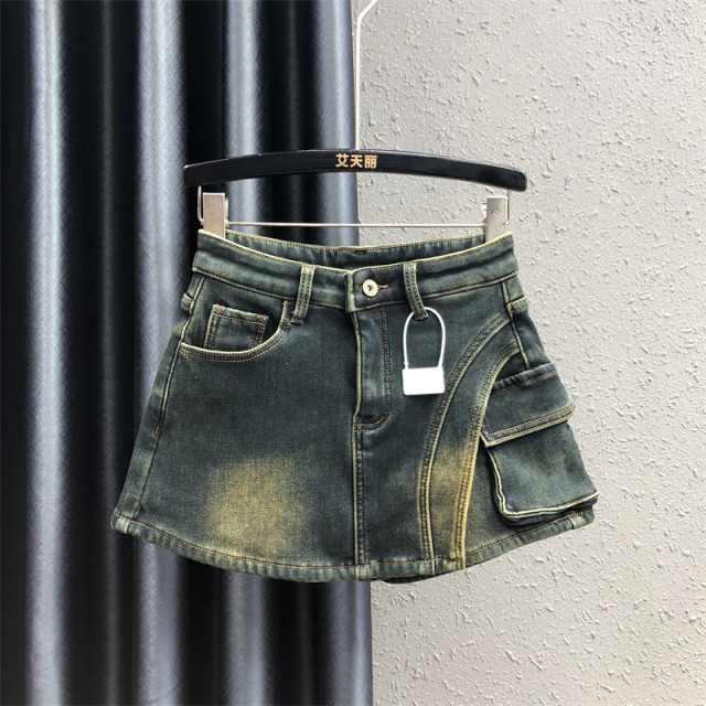 Asymmetric hot girl niche plus velvet thickened denim skirt for women 2025 autumn and winter new casual hip-pack short skirt