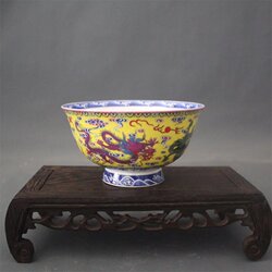 Jingdezhen Antique Porcelain Qianlong Yellow Ground Pink and White Cloud Dragon Pattern Bowl Chinese Style Pattern Home Decoration Ornaments Collection Tableware