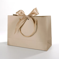 Champagne-Colored Ins-Style Paper Bags, Cross-Border Packaging Bags, Holiday Gift Bags, Clothing Tote Bags, Cosmetics Gift Bags
