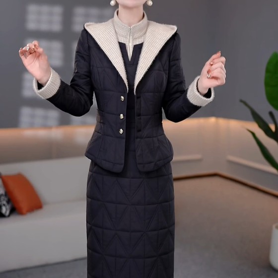 
Mid-length black quilted dress, cotton-padded jacket, two-piece set, 2025 autumn and winter new style, high waist, slim and high-end