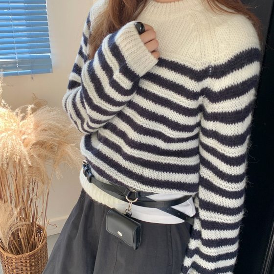 
2025 new Korean version loose casual and versatile striped contrasting color round neck pullover knit sweater