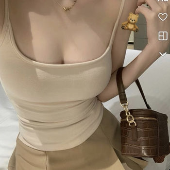 
Multicolor versatile solid color suspender vest with chest pad