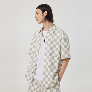 
The same style as the shopping mall Carbine men's checkerboard denim shirt 24 summer new loose short-sleeved W3242159009
