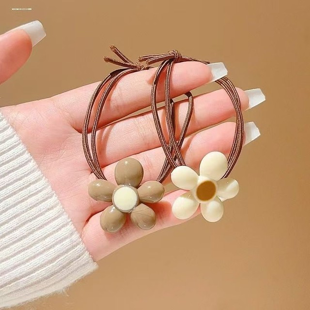 Small fresh and simple headband flowers 2 pack