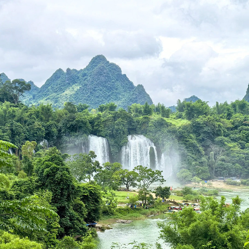 【20人团】广西南宁旅游6天5晚纯玩跟团游巴马硕龙德天北海六日游