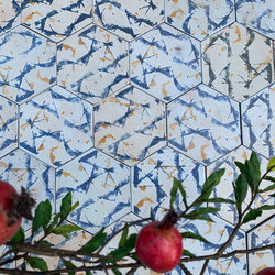 Rustic Art Pastoral Style Handmade Vintage Hexagonal Tiles with an Old-Fashioned Look for Homestay Balconies, Courtyards, Kitchens, Bathrooms, and Interior Walls