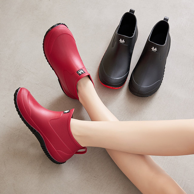 Korean version of the new short-tube rain boots for women, waterproof and non-slip women's rain boots, kitchen water shoes, adult thick-soled wear-resistant rubber shoes