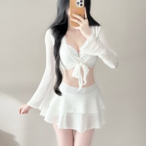 
Swimsuit for women, high-end split bikini, three-piece long-sleeved cover-up, stunning hot spring resort swimsuit for little people