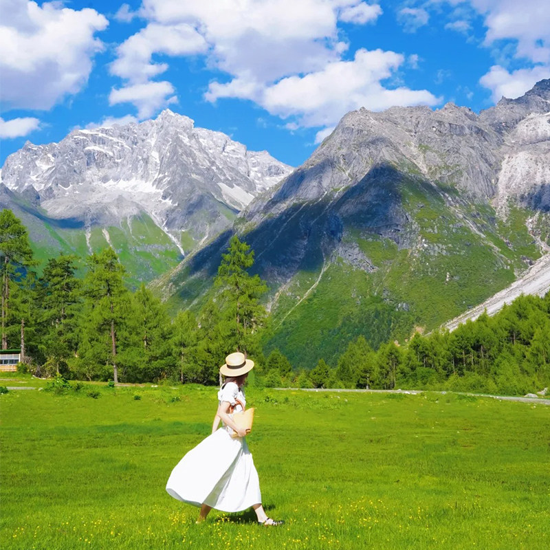 成都出发四姑娘山毕棚沟旅游+甘堡藏寨2天1晚8人小团跟团游