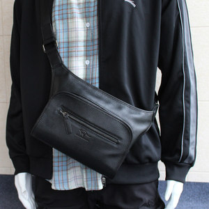 头层牛皮男士斜挎包真皮胸包休闲单肩包黑色新款潮包66317