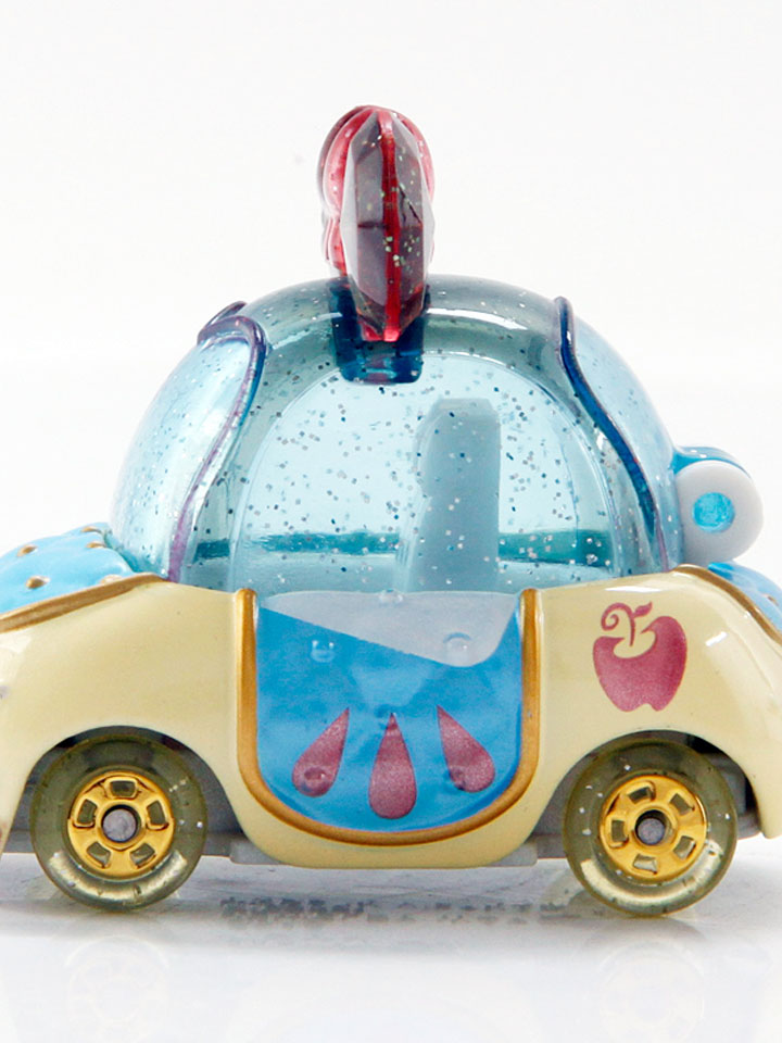 多美卡联名迪士尼宝石之路合金小汽车模型