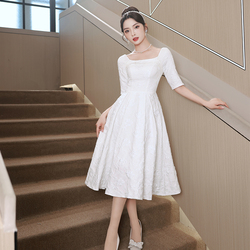 Malé Bílé šaty Sukně Lehká Luxusní Registrační Osvědčení Temperament Hostina Host Malé Denní Nositelné šaty ženské