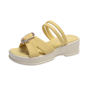 
High-end sandals for women 2026 new outer wear women's flat sandals summer thick-soled fashion shoes women with skirts