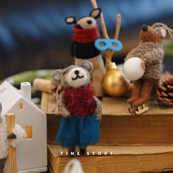 Japanese Imported New Year's Gift, Atmospheric Felt Desktop Fun Figurine, Car Hanging Ornament