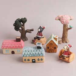 Zakka Miscellaneous Goods Mini Micro Landscape Resin Small Ornaments Creative Cute Painted Small House Decorations Gifts