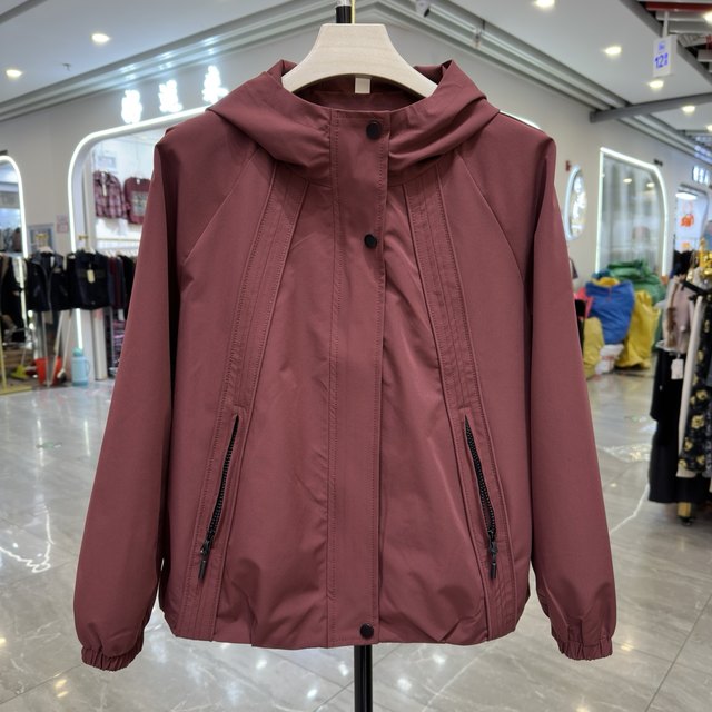 Middle-aged mother's fashion hooded short coat women's autumn hooded jacket top middle-aged and elderly casual jacket jacket