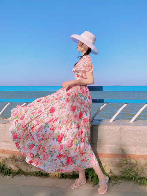 Waist-cinching Sleeveless Beach Vacation Dress