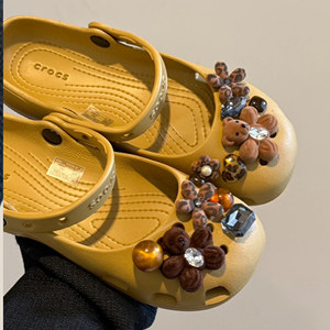 
[Ye Xiaoou] Ballet Crocs 2026 Spring New Slip-on Hollow Seaside Beach Sandals Lazy Shoes