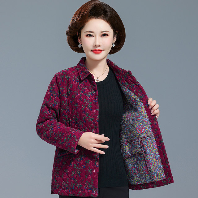 Middle-aged and elderly thin pure cotton cotton coat for women, seniors, large-size corduroy top for mother autumn and winter striped velvet cotton jacket