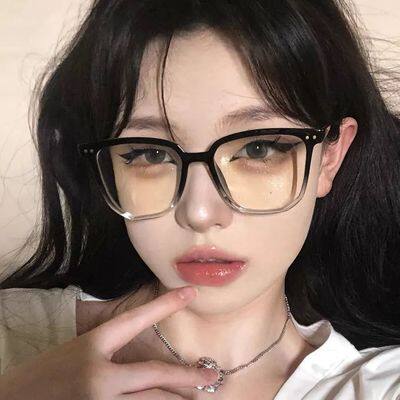Black -frame glasses myopia women's blue light can be equipped with a number of face -to -face clever glasses frame, big face, thin Korean edition
