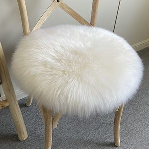 Australian pure wool dining chair cushion sheepskin sofa cushion cushion in winter thick circular chair cushion cute hairy stool cushion
