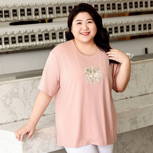 300jin [Jin is equal to 0.5 kg] New Chinese national wind embroidered gray short -sleeved T -shirt female summer big size fat mm loose and covered pink top