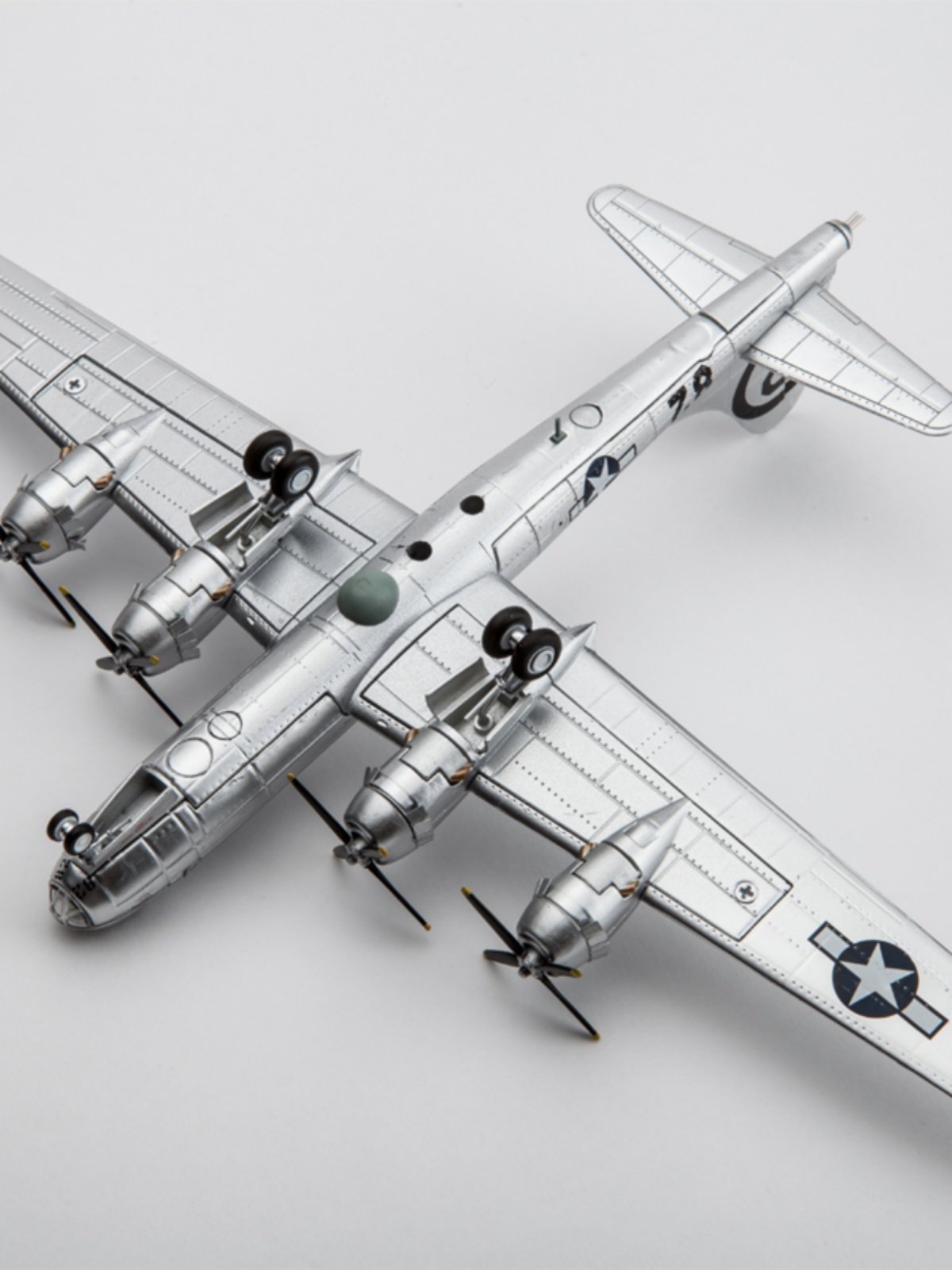 Model Af1 1:144 B-29 Superfortress - WWII bombardér