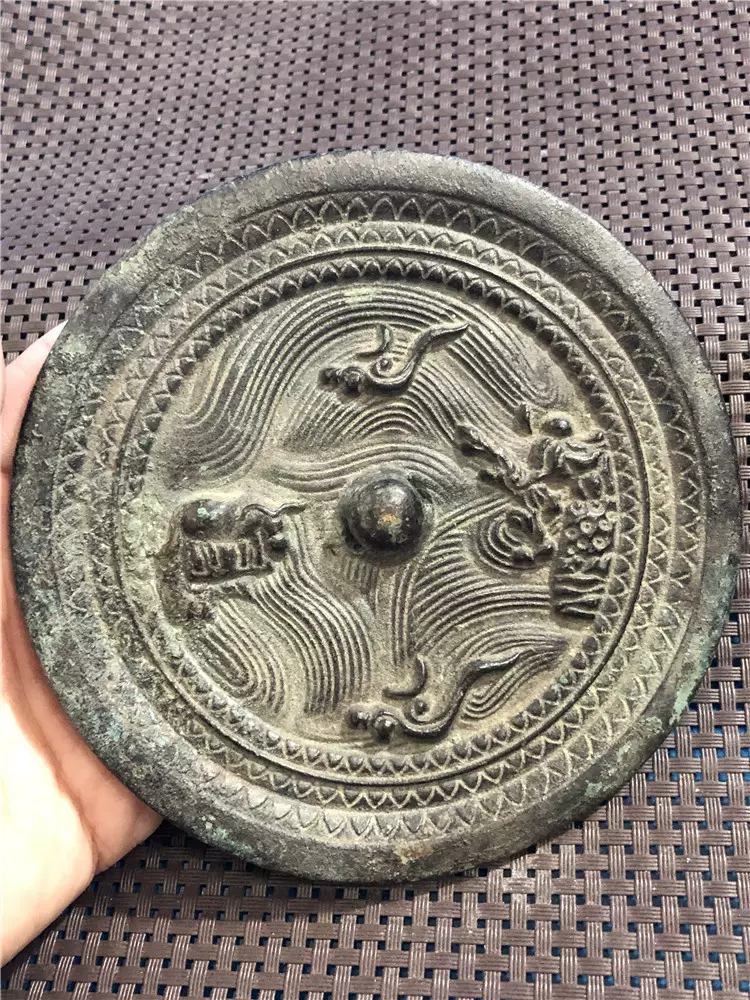 銅器  犀牛望月  装飾品 現代工芸品  美術品 置物 銅 細工 三星堆太陽神鳥 茶寵 銅製品 現代工芸品 美術品 置物