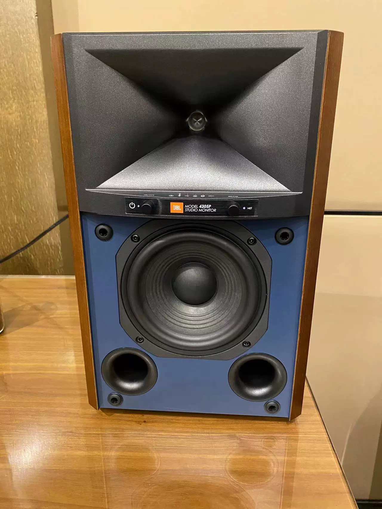 JBL 4305P 发烧级WIFI流媒体无线hifi有源监听音箱发烧级书架黑-Taobao