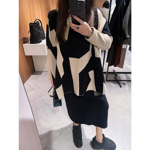 
LANGBOOM has been waiting for N years and finally released a new pullover knitted sweater and cape jacket with super good temperament.