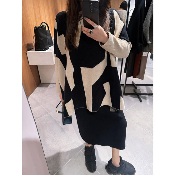 
LANGBOOM has been waiting for N years and finally released a new pullover knitted sweater and cape jacket with super good temperament.