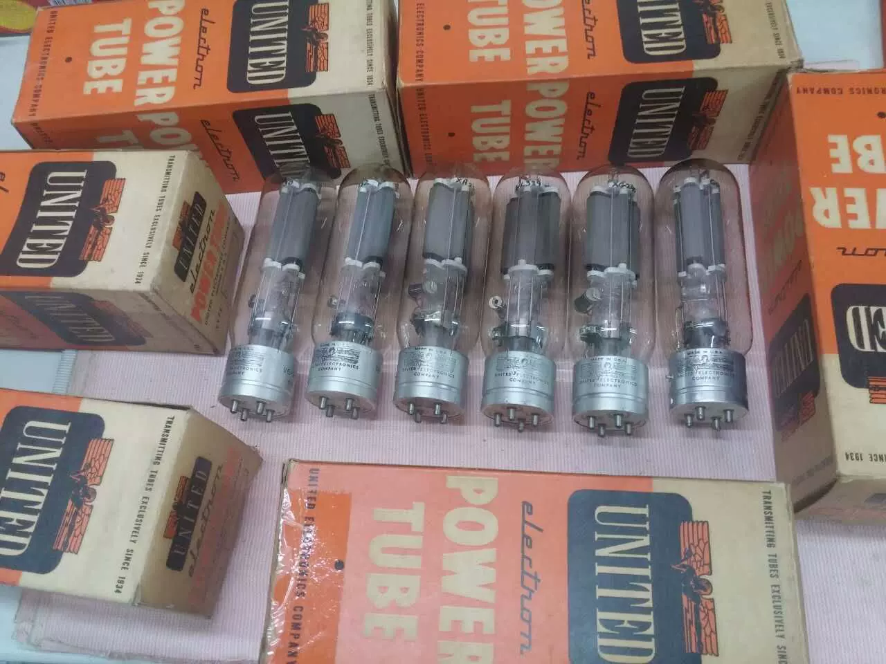 845 真空管 UNITED ELECTRONICS (1)