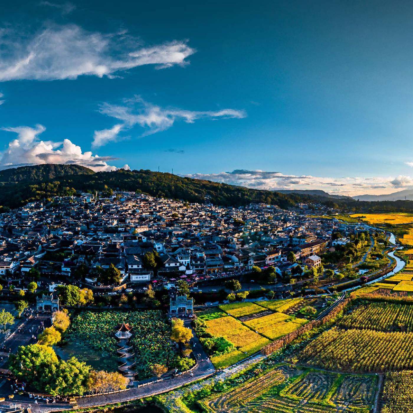 腾冲和顺古镇+热海风景区+腾冲暻阁半山温泉酒店2天1晚自由行