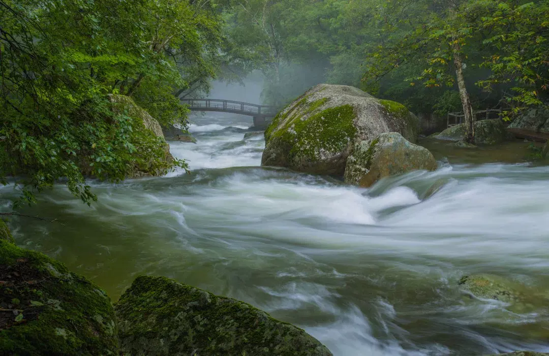 大石湖老边沟风景区图片